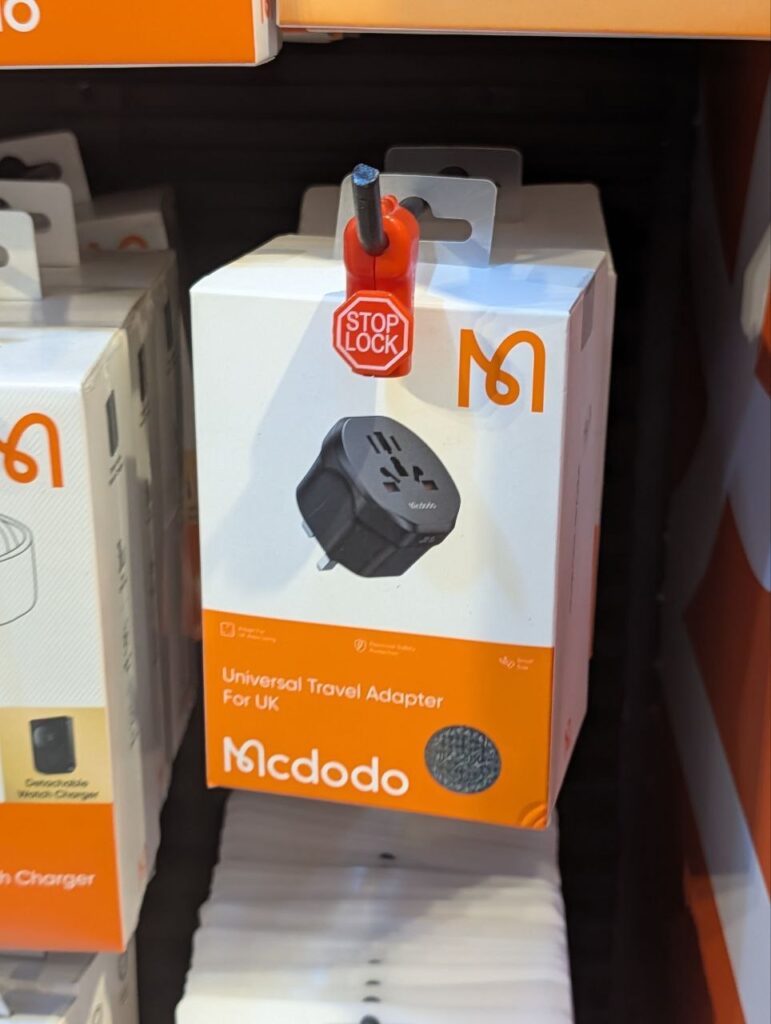 آداپتور مسافرتی یونیورسال ۴۵ وات مک‌دودو GlobePower (Mcdodo GlobePower 45W Universal Travel Adapter)